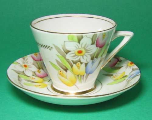 Vintage Phoenix Art Deco Flowers Tea Cup and Saucer