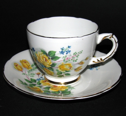 Yellow Roses Teacup