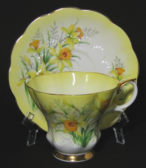 Vintage Royal Albert Royal Albert Yellow Daffodil Tea Cup