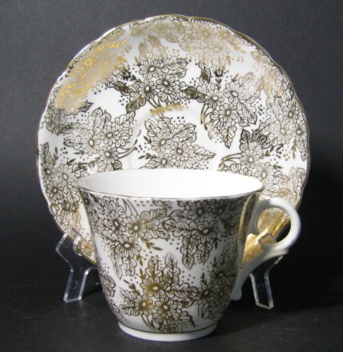 Colclough Gold Leaves Flowers Teacup