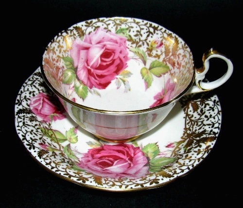 Vintage Aynsley Roses Teacup