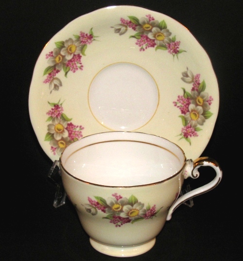 Aynsley Pastel Yellow Floral Blossoms Teacup and Saucer