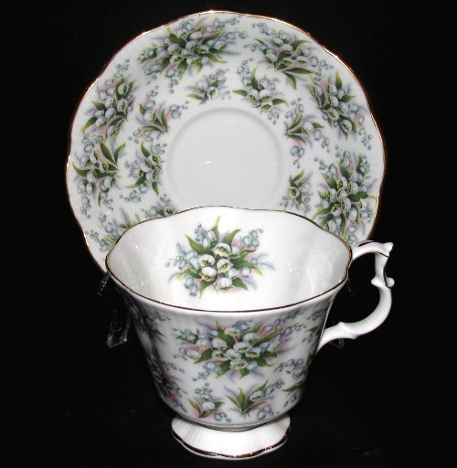 Royal Albert Lambeth Teacup and Saucer