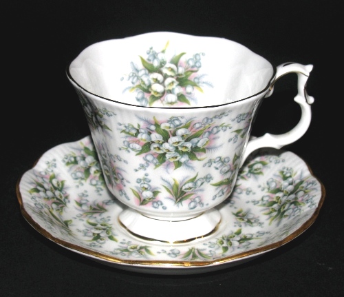 Lovely Royal Albert Lambeth Teacup and Saucer