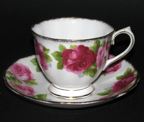 Old English Rose Tea Cup