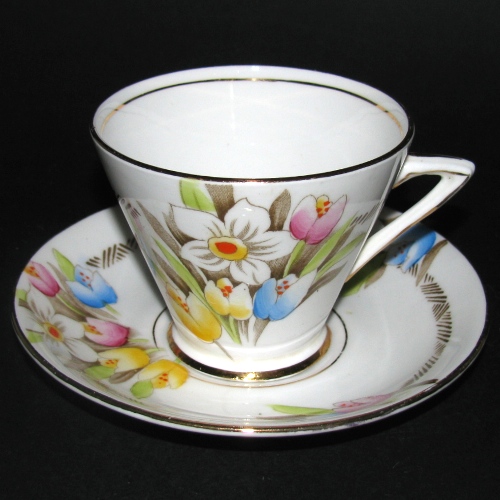 Art Deco Teacup