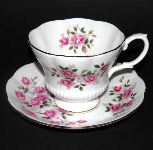 Pink Roses Teacup