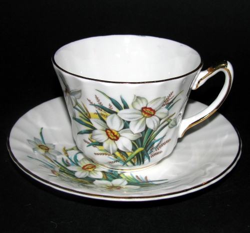 Delphine White Floral Teacup