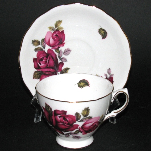 Red Rose Teacup