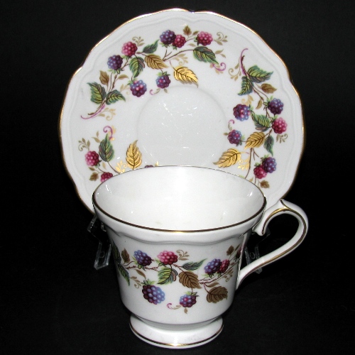 Aynsley Bramble Time Teacup