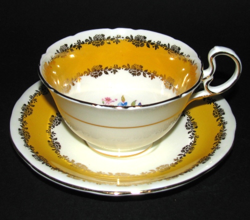 Yellow Gilt Teacup