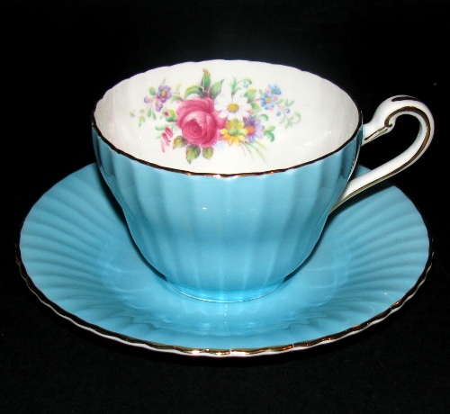 Paragon Bue Ribbed Floral Teacup