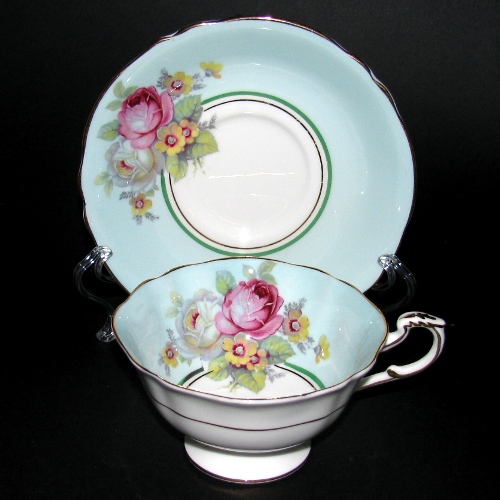 Paragon Red White Roses Teacup