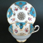 Rose Bouquet Gilt Blue Teacup