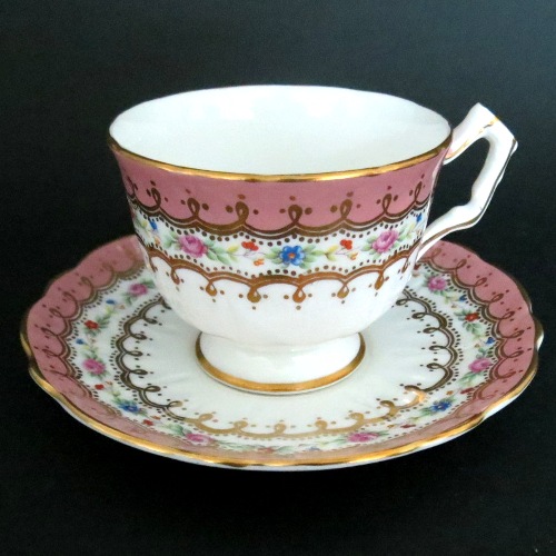 Aynsley Gilt Scrollwork Teacup