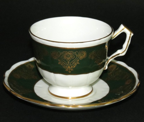 Ribbed Gilt Teacup