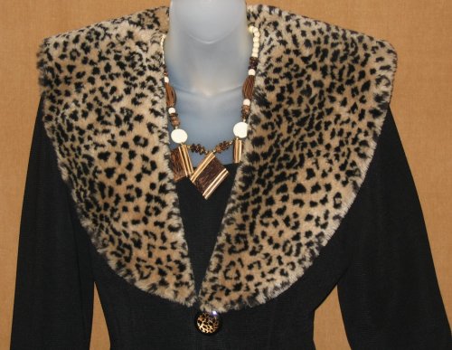 Stylish Animal Print Collar