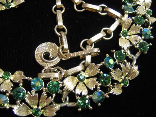 Vintage Lisner Green Rhinestone Necklace