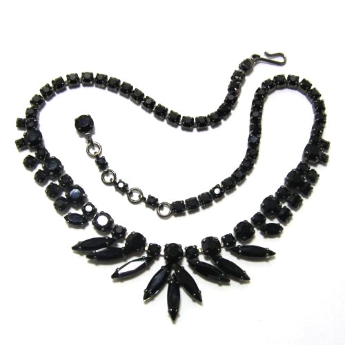 51203ShermanBlackNecklace_a12.jpg