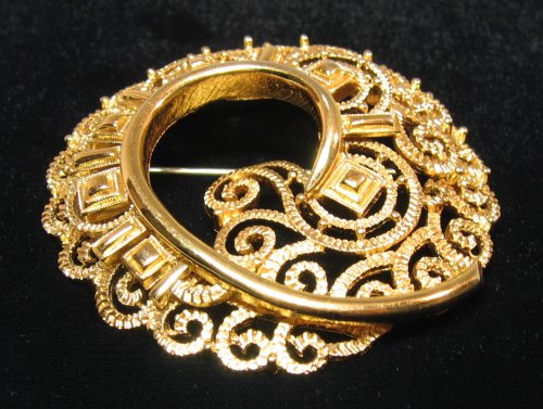 Vintage Monet Scrollwork Brooch