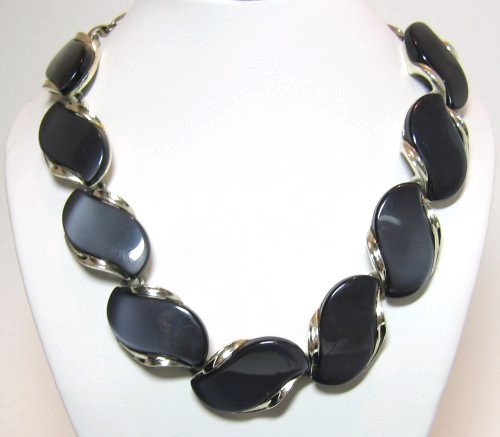 Vintage Lisner Necklace