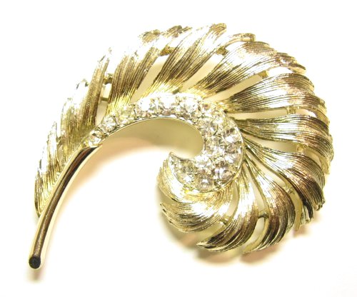 Vintage Lisner Feather Brooch