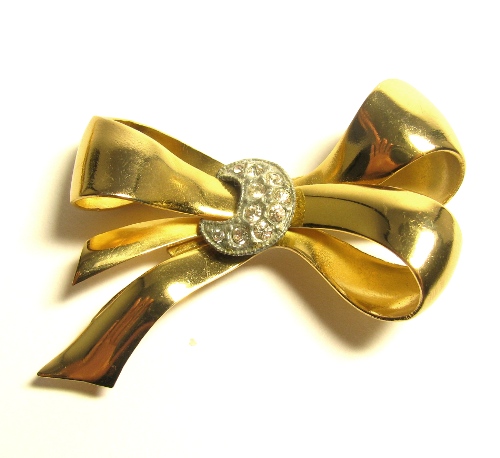 Coro Ribbon Rhinestone Brooch