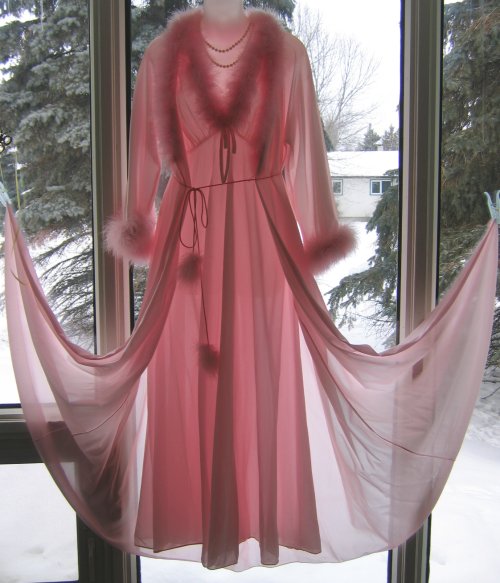 Pink Feather Hollywood Peignoir