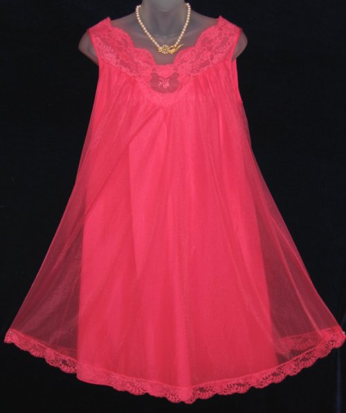 Vintage Vanity Fair Hot Pink Peignoir
