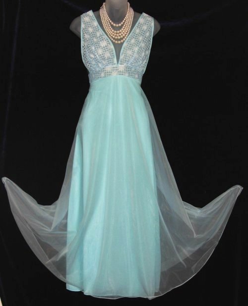 Vintage Lov'Lee Blue Chiffon Peignoir Set