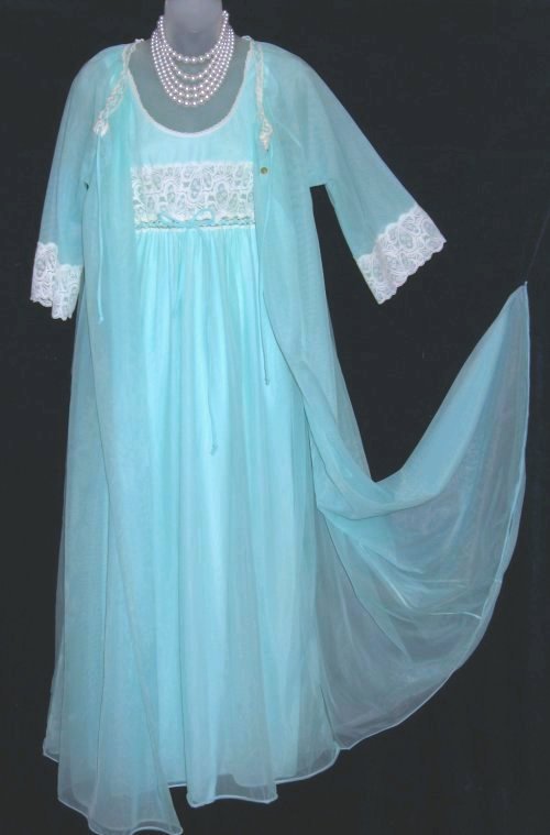 Slumber Suzy Blue Chiffon Lace Peignoir