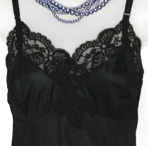 Elegant Unique Lace with Leaves Motif