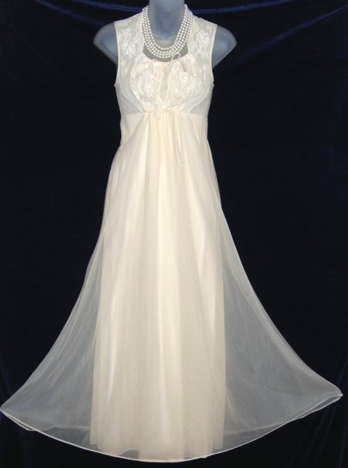 Shadowline Antique White Lace Nightgown