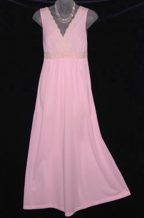 Van Raalte Pink Peignoir Nightgown